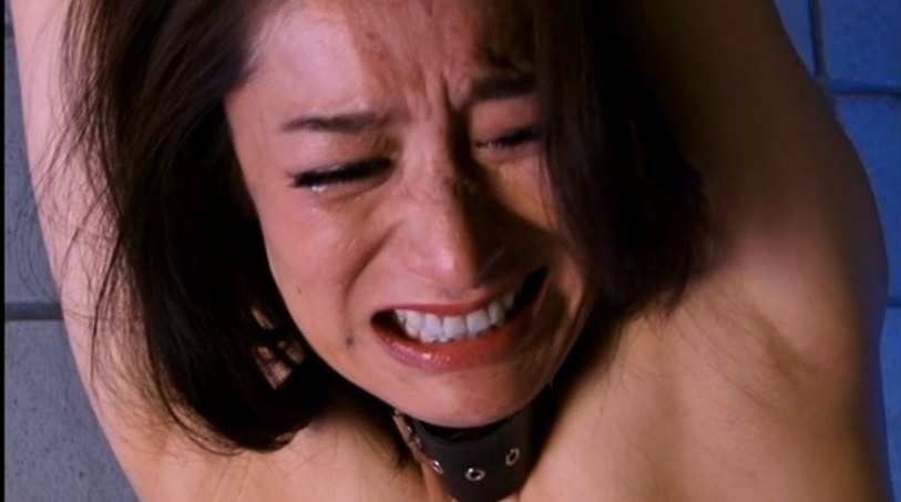 熟女 浣腸 動画 捜査官 辱め